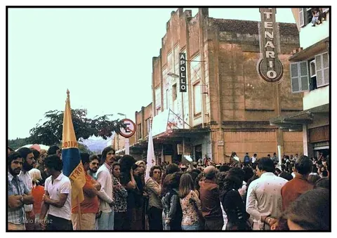 Festa Cívica em 1974 na Praça Teodomiro Santiago