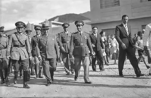 Visita de Getúlio Vargas a Fábrica de Armas em 1939