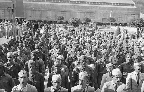 Visita de Getúlio Vargas a Fábrica de Armas em 1939 6