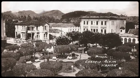 Praça Cesário Alvim e o Grande Hotel