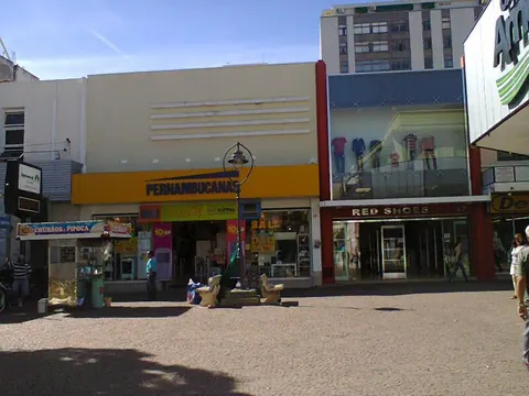 Pernambucanas no lugar onde era o Cine Presidente