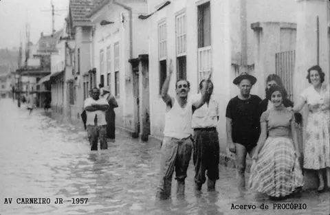 Rua Nova na enchente de 1957