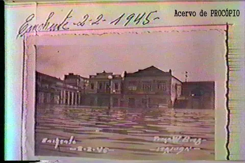 Enchente de 1945 na Praça W. Braz
