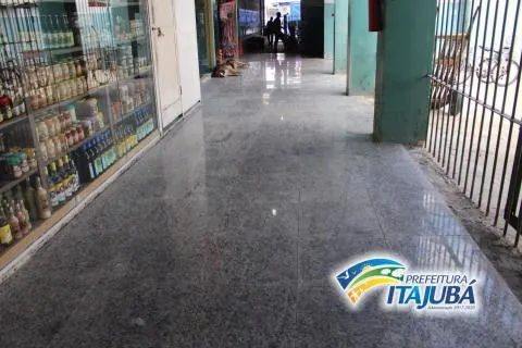 Novo piso do Mercado Municipal depois da reforma de 2018