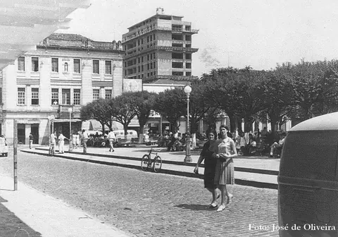 Praça Teodomiro Santiago