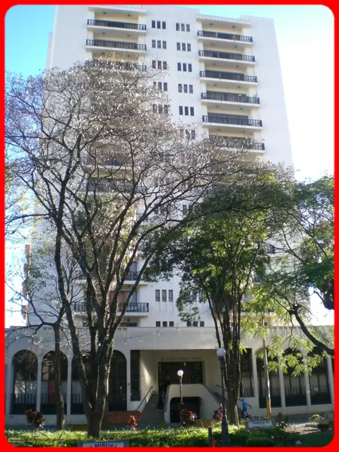 Edifício João Corrêa Pinto, onde era o palacete de D. Amélia Braga