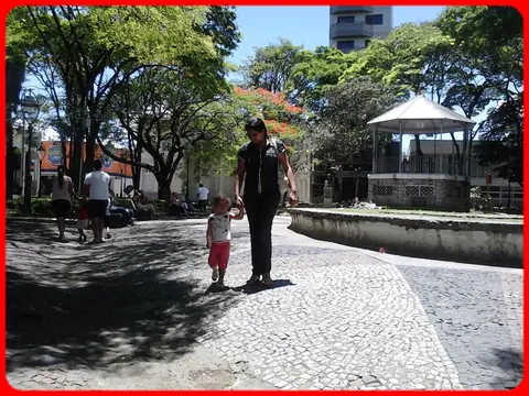 Praça Teodomiro Santiago e o antigo Coreto