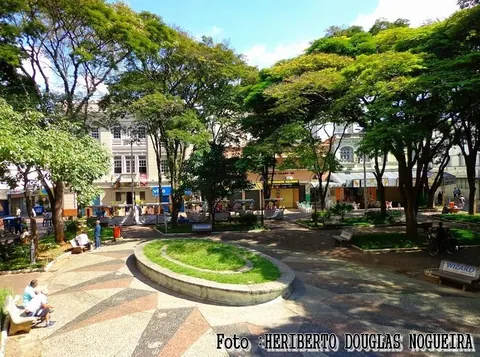 Praça Teodomiro Santiago
