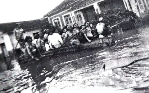 Enchente de 1945 na Rua Nova