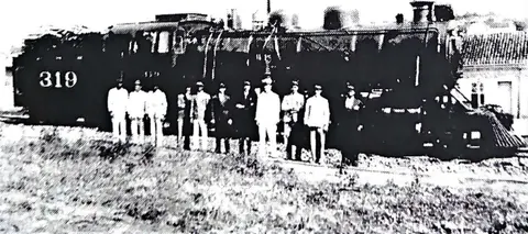 Recordação da Estrada de Ferro em Itajubá A locomotiva nº 319