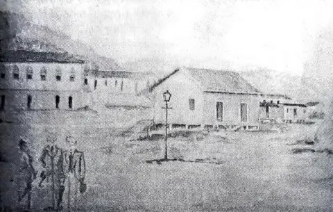 Primitiva estação ferroviária na praça Pereira dos Santos