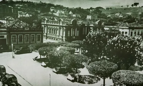 Praça Theodomiro Santiago nos anos 1940
