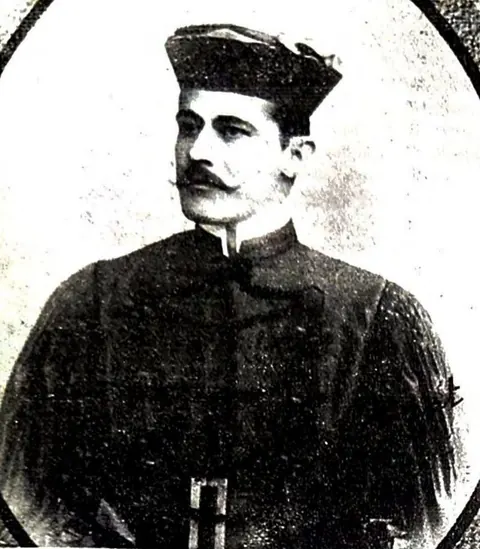 Dr. Antonio Salomon
