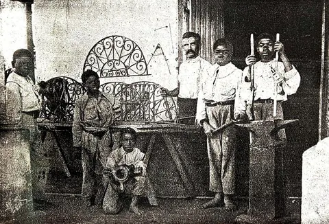 Aula de forja de ferreiro no Instituto D. Bosco