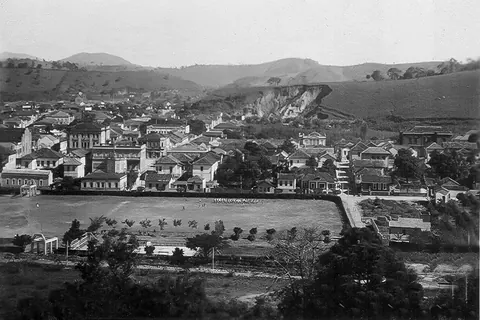 Vista Parcial do centro de Itajubá - década de 1950