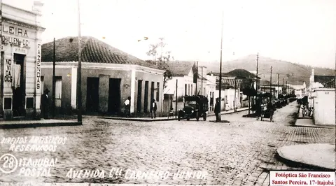 Avenida Cel. Carneiro Jr - década de 1930.