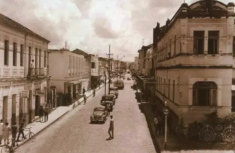 Avenida Coronel Carneiro Júnior - década de 1960