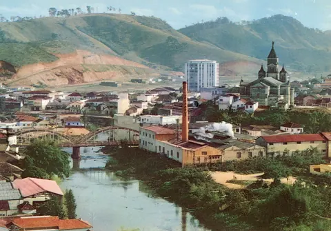 Vista Parcial de Itajubá, Ponte Adolpho Paiva