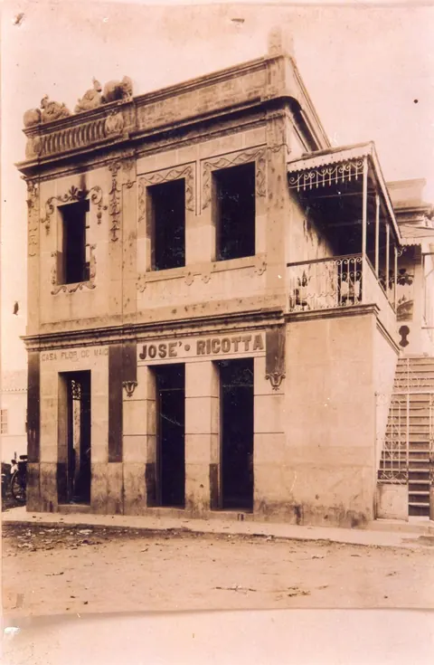 Casa flor de maio, de José Ricota