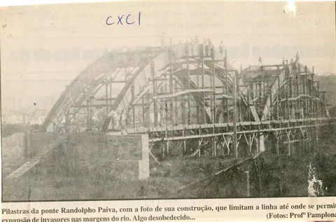 Pilastras da ponte Randolpho Paiva