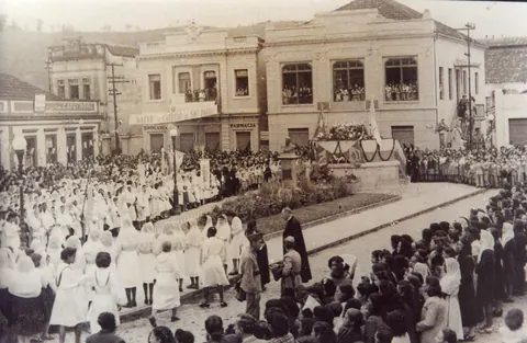 Recepção para a chegada da imagem de Nossa Senhora Aparecida - década de 1950