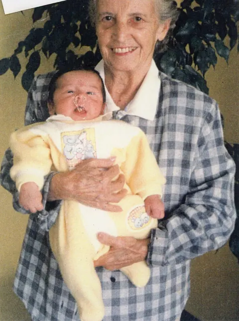 Dona Salô Vianna