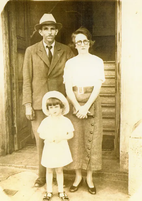 Carlos Schwaiger e sua esposa Ana Venina Schwaiger, notável pianista itajubense, e a filha Maria Luiza